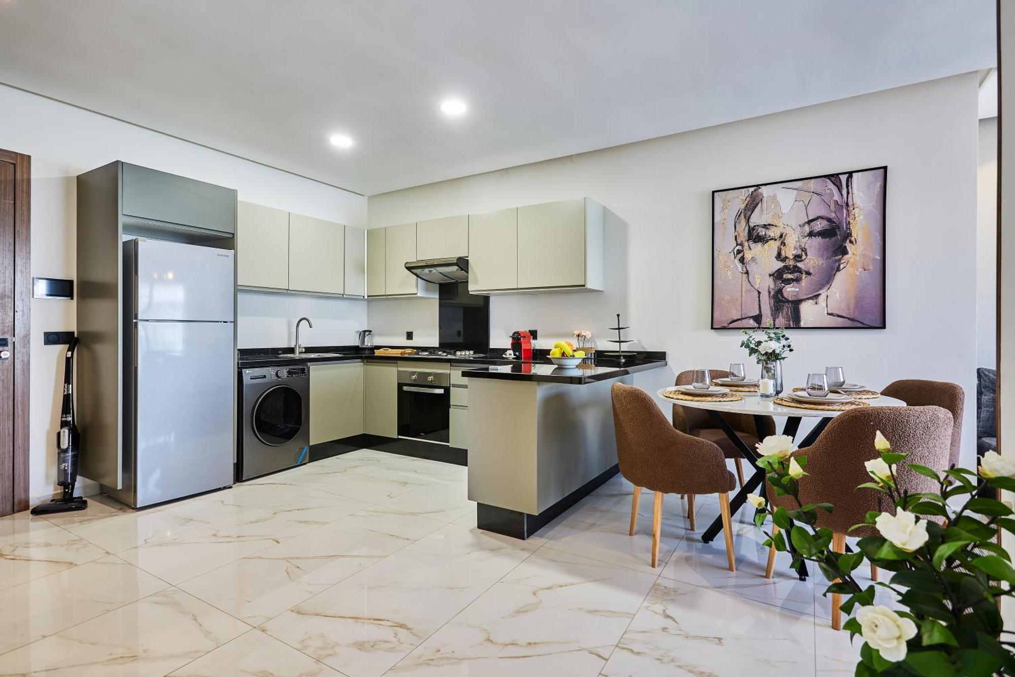 Sleek And Modern 2-Bed Unit In Downtown Casa Apartamento Casablanca Exterior foto