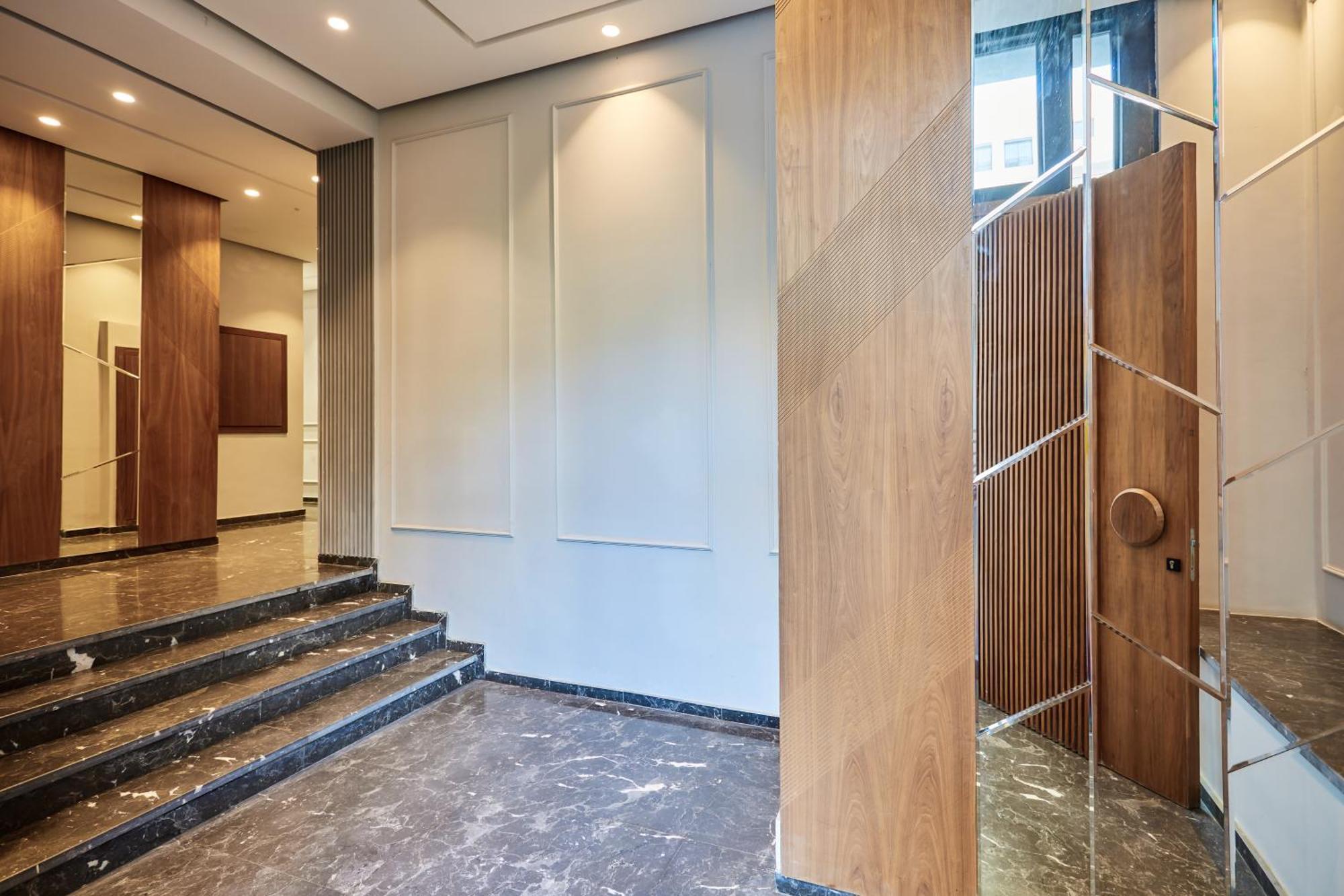 Sleek And Modern 2-Bed Unit In Downtown Casa Apartamento Casablanca Exterior foto